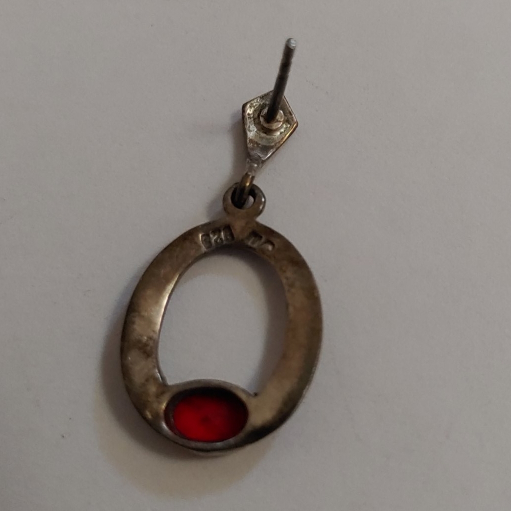 Earings - Picture 3 of 4